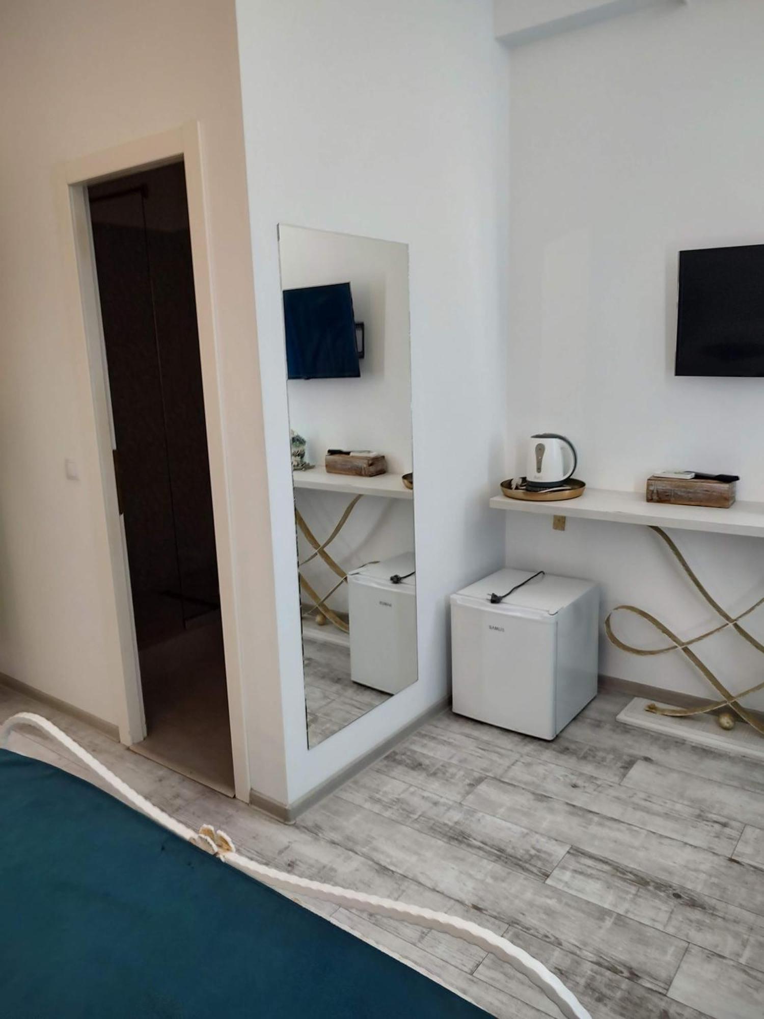 Puzzle Magic Bed & Breakfast ปีเตช ภายนอก รูปภาพ