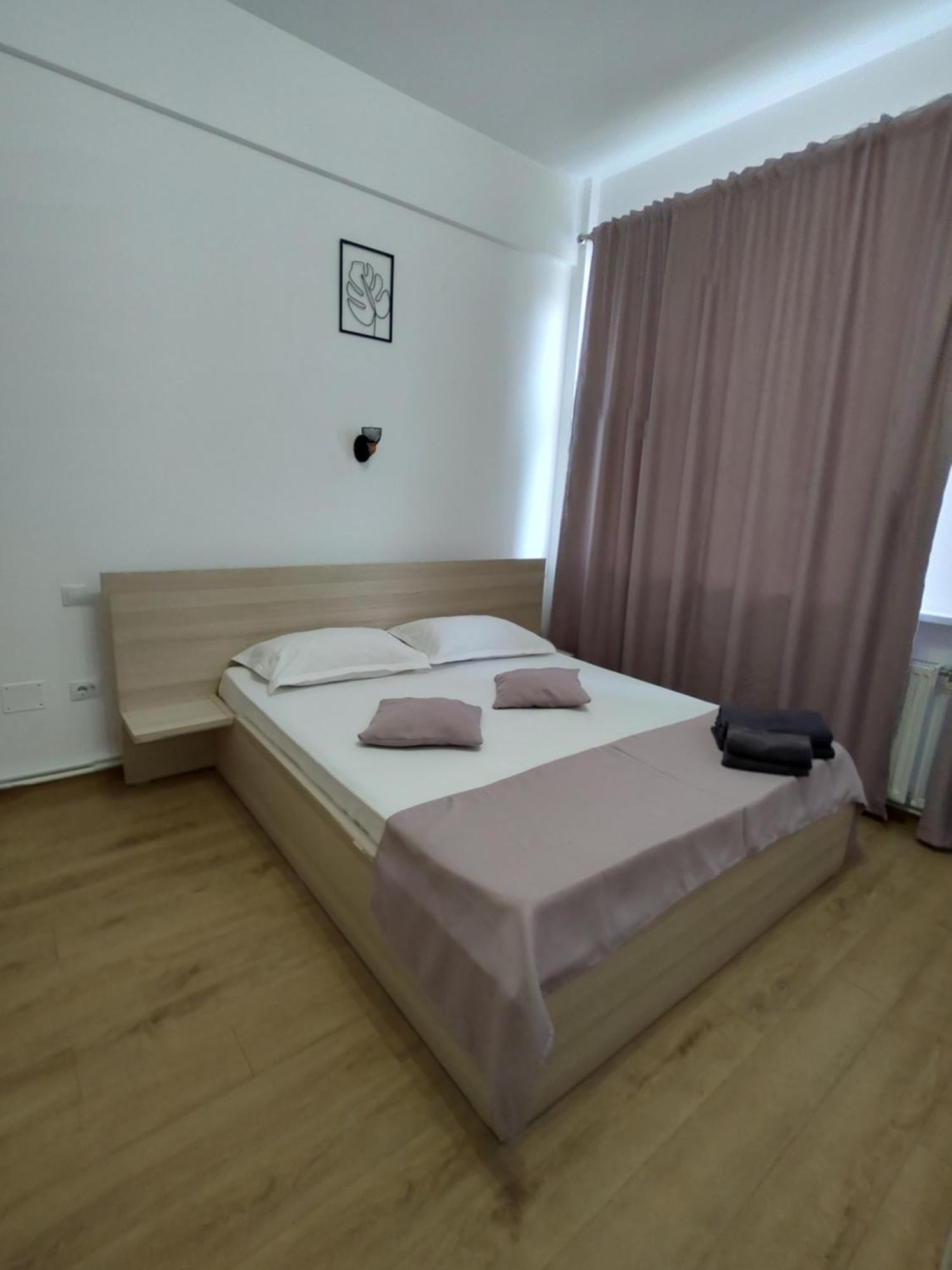 Puzzle Magic Bed & Breakfast ปีเตช ภายนอก รูปภาพ